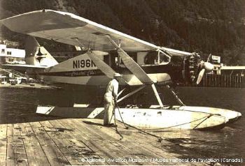 Bates Bellanca SkyRocket 1930 - 1936 CH-300 Pacemaker/Navy-Marine RE-3 (2 Scales)